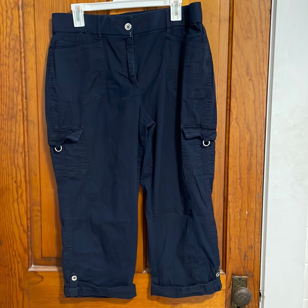 Cato Cargo Capri pants